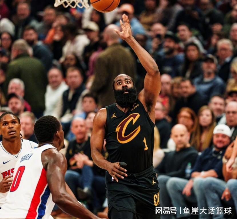 九游娱乐官网-骑士赢球仍存顽疾，哈登一点真该批！莫布里三人立功，阿伦新消息